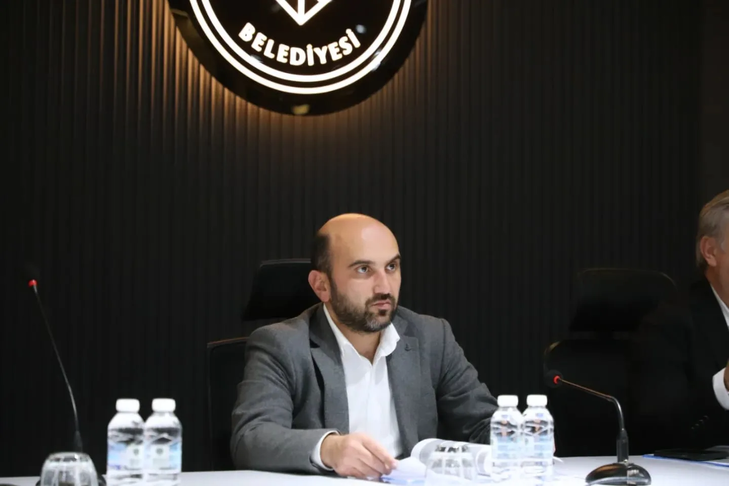 Tayyar Şahin belediye meclis toplantısında